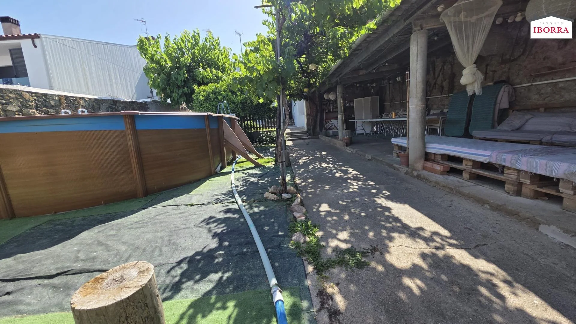 Casa con dos viviendas en el centro