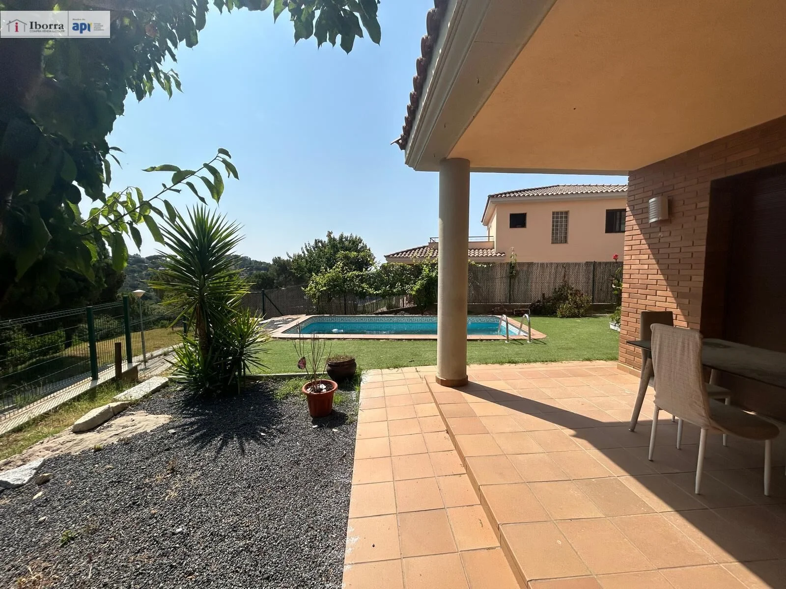 Casa en Mas Mora, 4 dormitorios y piscina