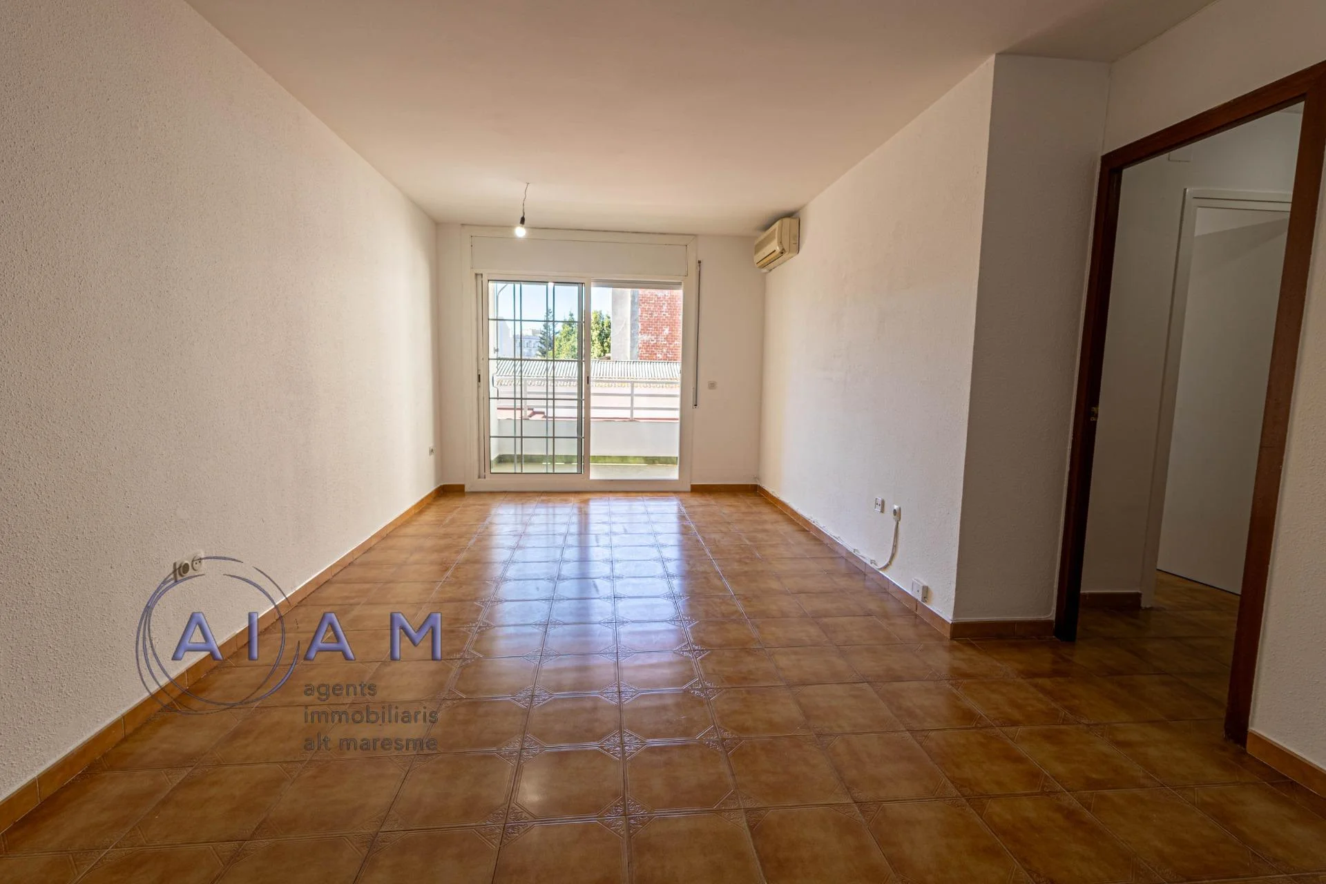 Central Pineda flat, four bedrooms