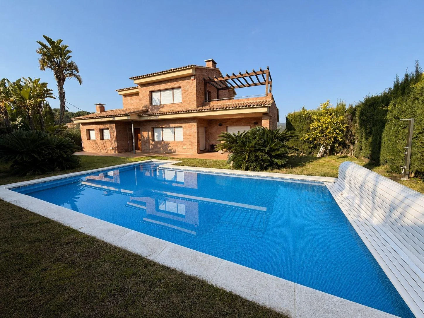 Casa independiente con vistas a la montaña