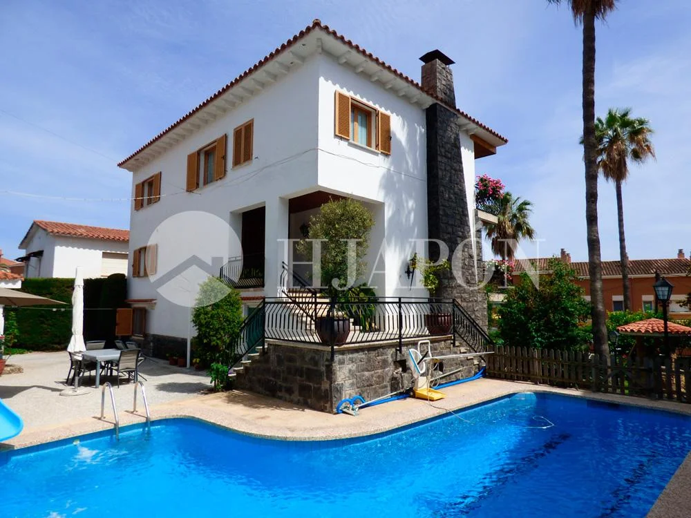 Villa con vistas al mar en Tiana, 6 habitaciones