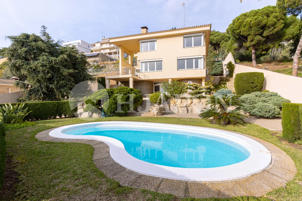 Villa vendida con vistas al mar en Mas Ram