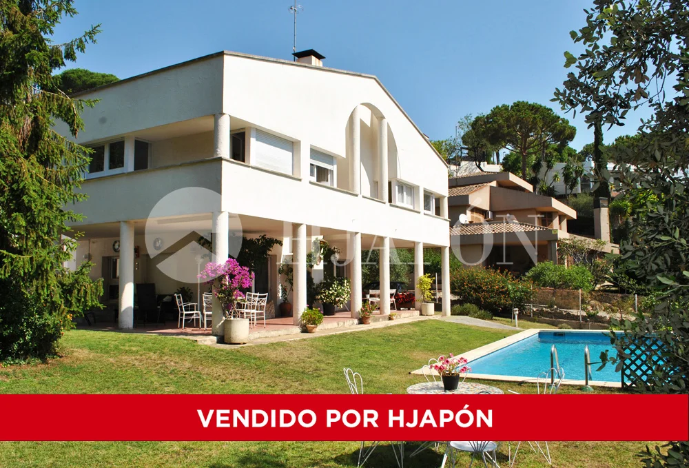Alella chalet with pool, 256 m²
