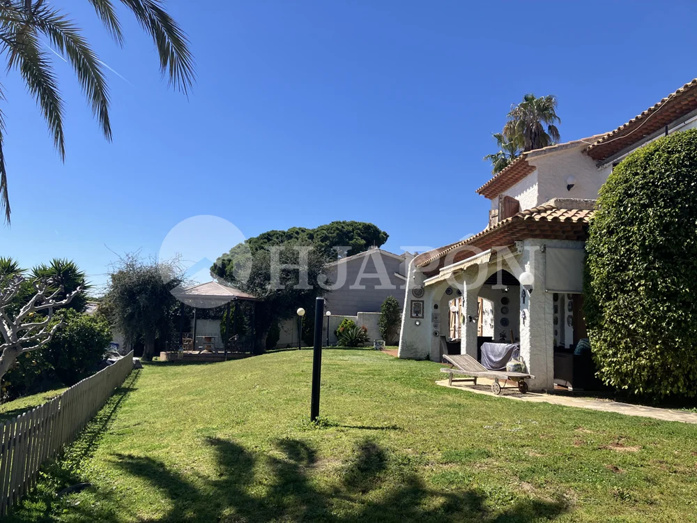 Sold Alella house with sea views