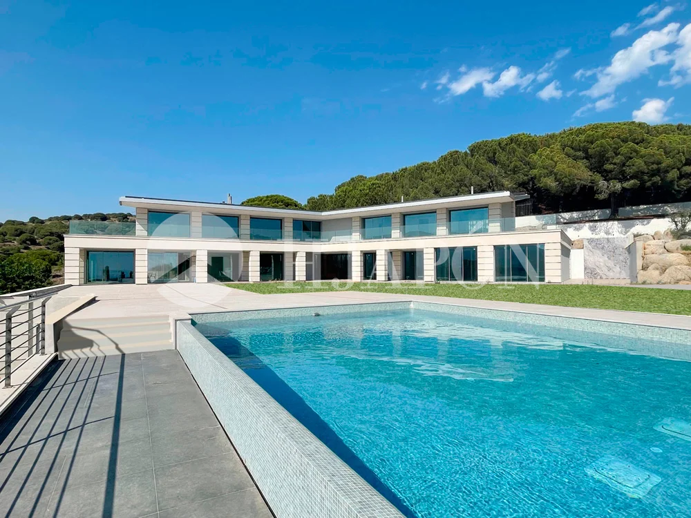 Teià house on 5,000 m² plot