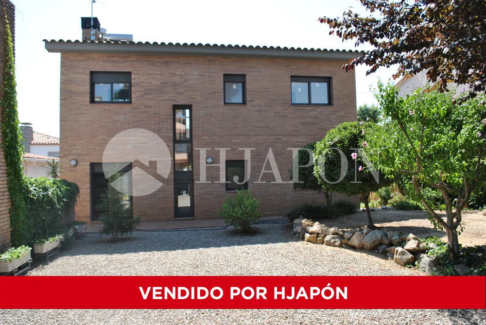 Villa de obra nueva en el centro de Premià