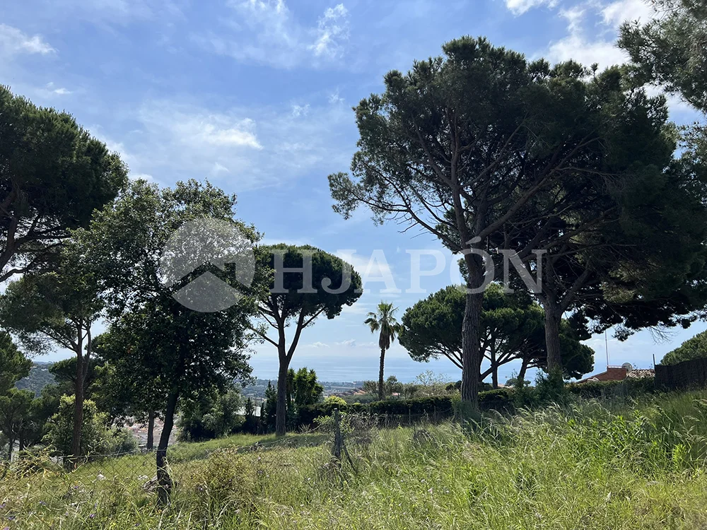 Parcela con vistas al mar de 1.522 m² en Costa Gallina