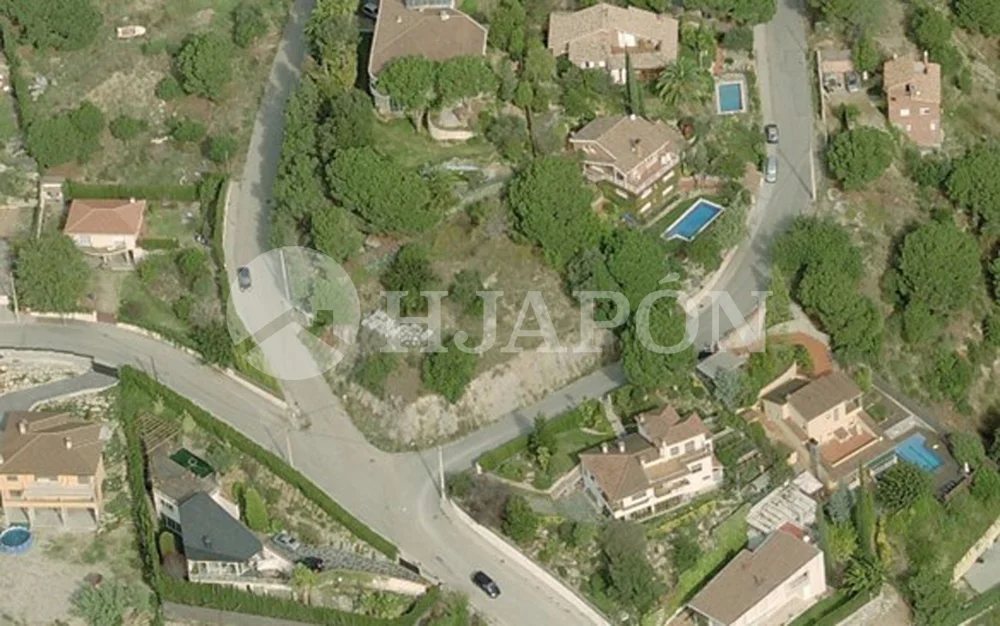 Alella land plot with sea views