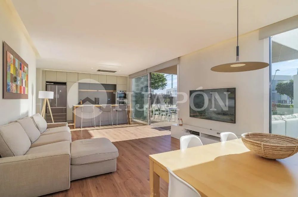 Contemporary El Masnou house, 4 bedrooms