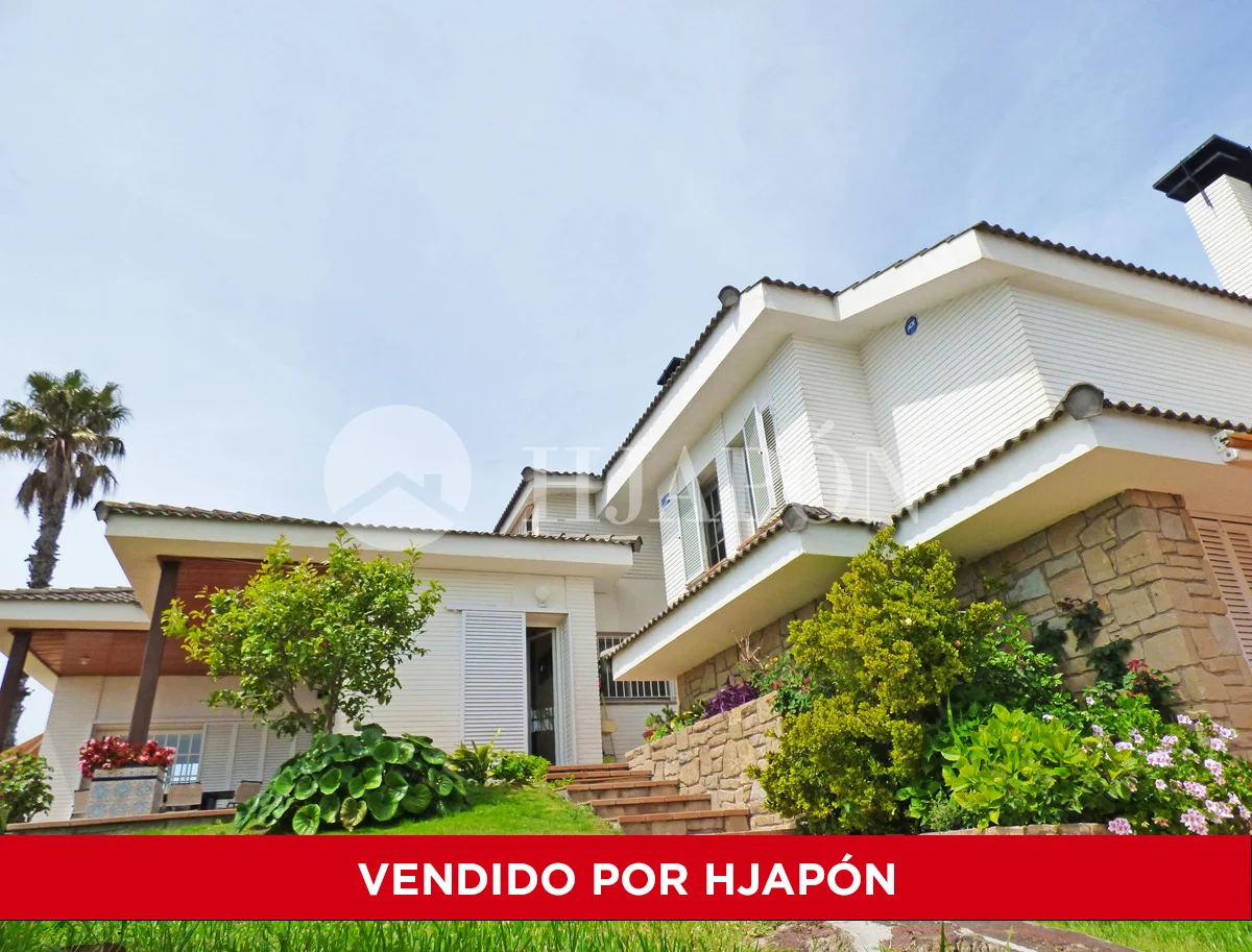 Villa de lujo vendida en Alella, 405 m²