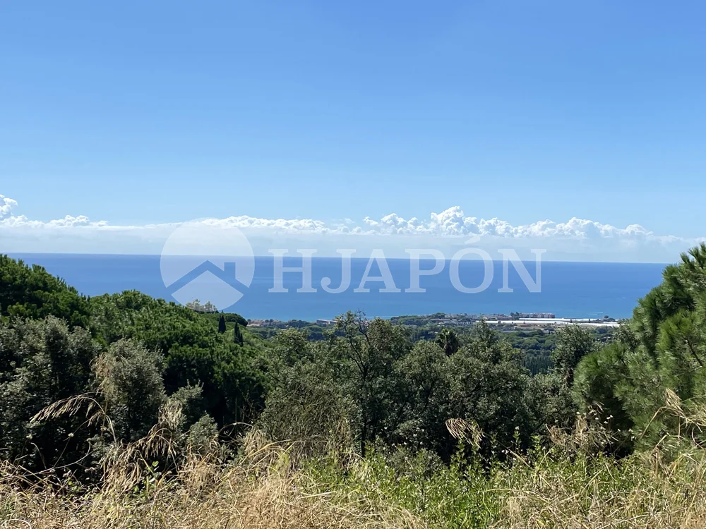 Sea-view Supermaresme plot, 1,961 m²
