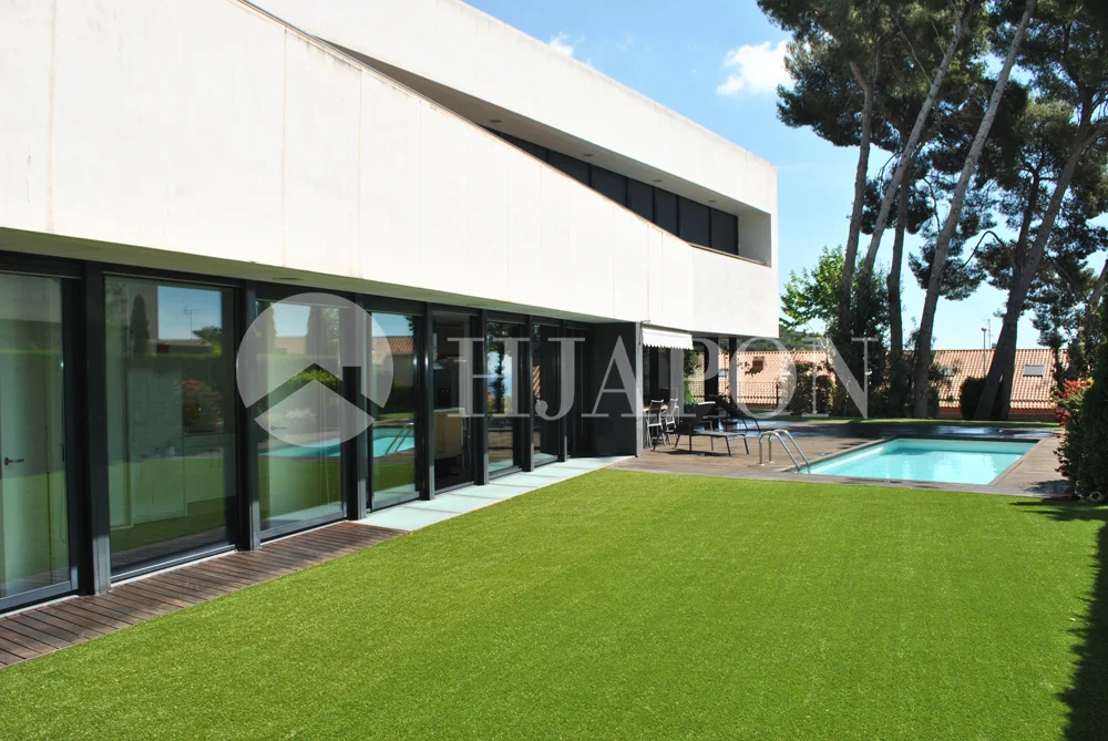 Villa contemporánea con vistas al mar, 5 dormitorios
