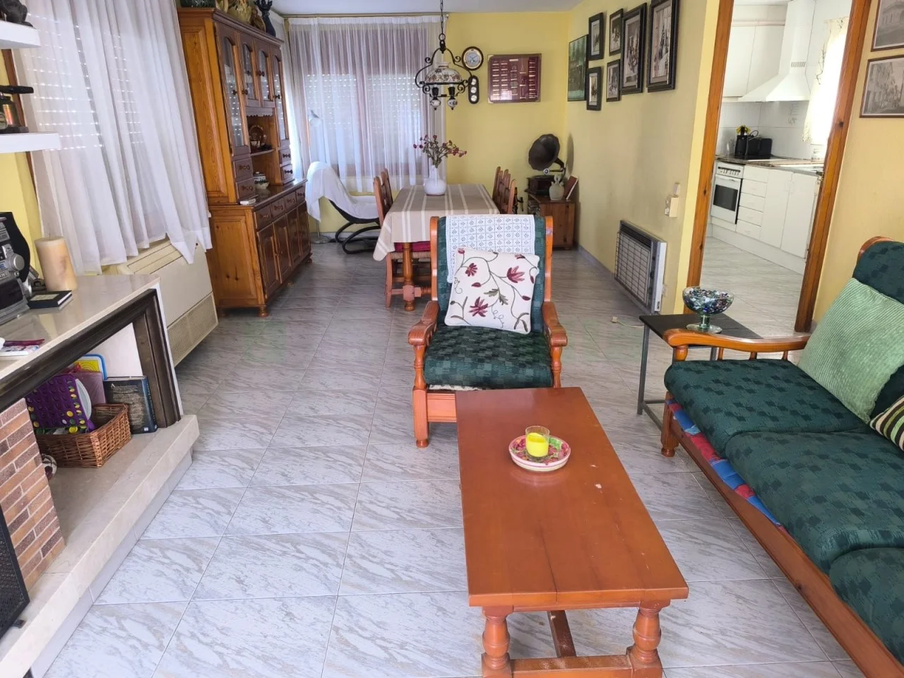 Casa tríplex cerca del centro de Pinemar
