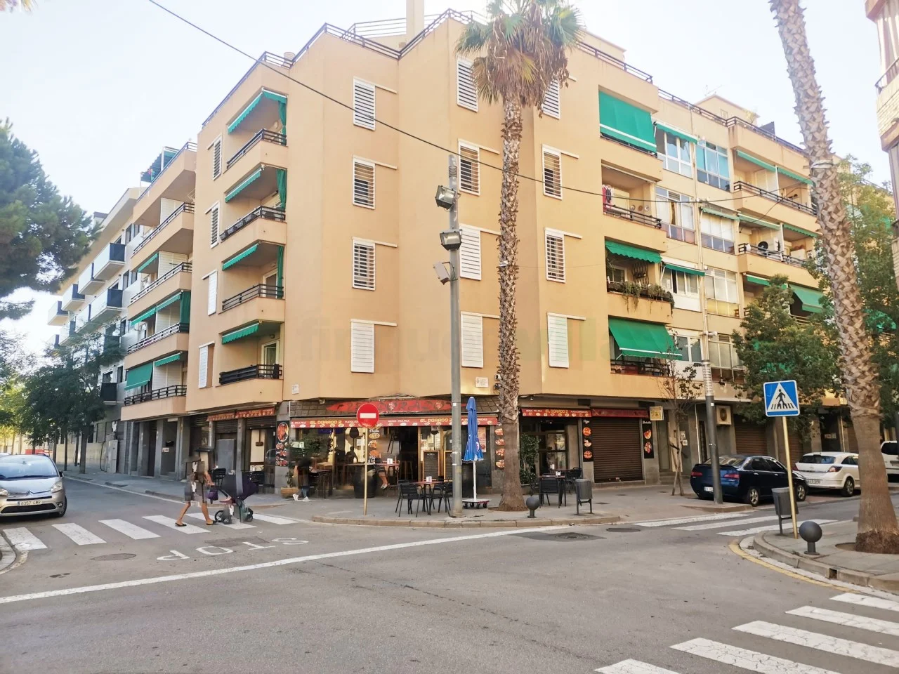 Centre parking space, 10 m²