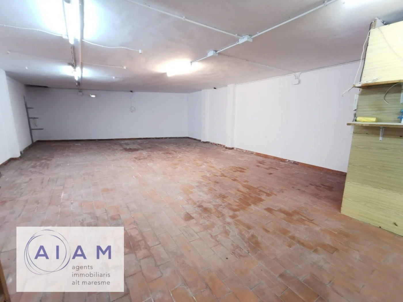 Local comercial en buen estado, 138 m²