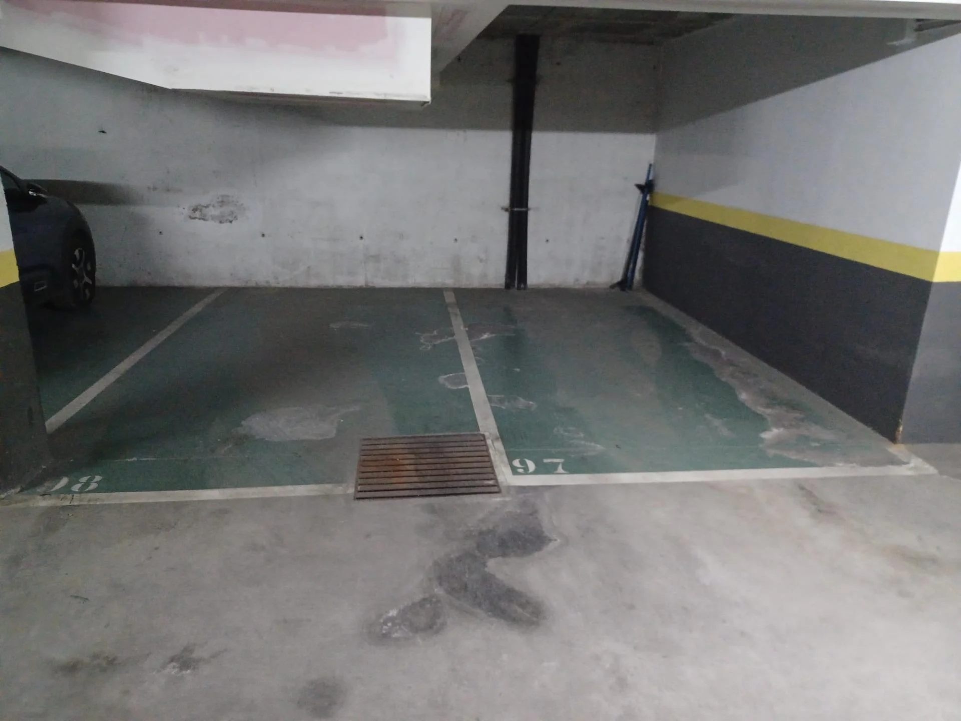 Plaza de parking en Poblenou junto al mar