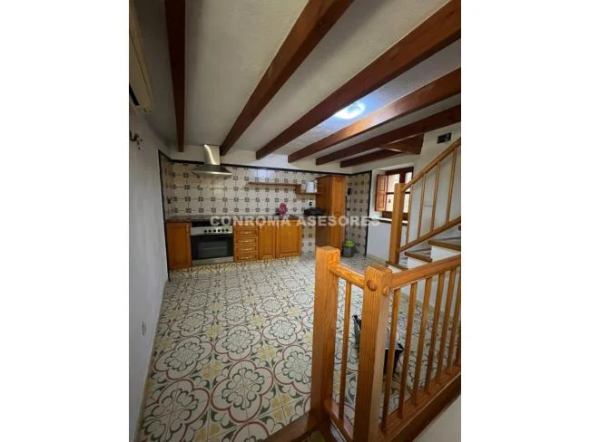 Casa alquilada de tres plantas en Hostalric