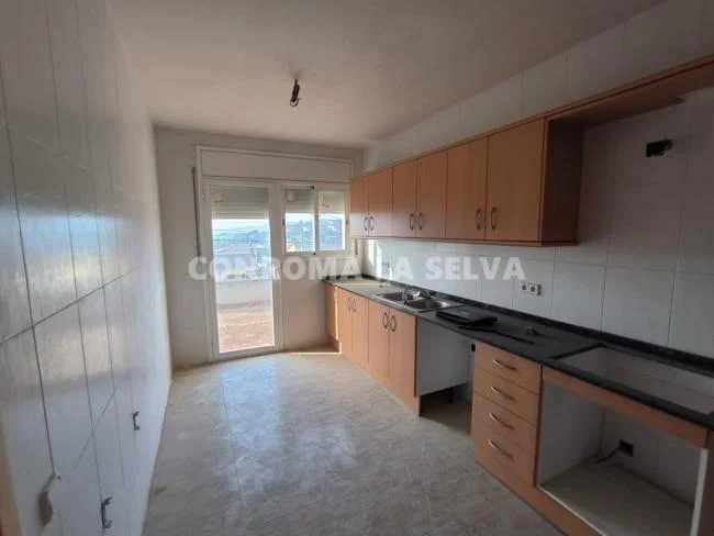 House with unfinished premises in Residencial Park