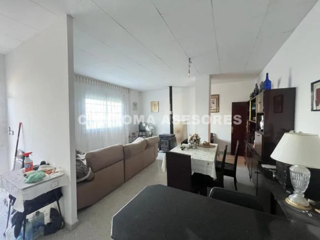 Spacious plot home in Can Fornaca