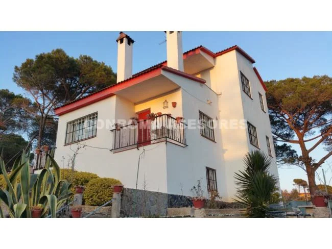 Country house near Costa Brava, 4 bedrooms