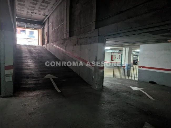 Plaza de parking céntrica de 15 m²