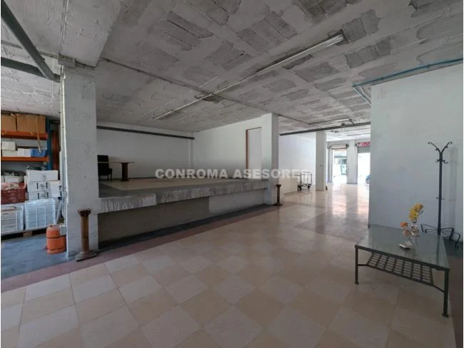 Local comercial a pie de calle, 183 m²