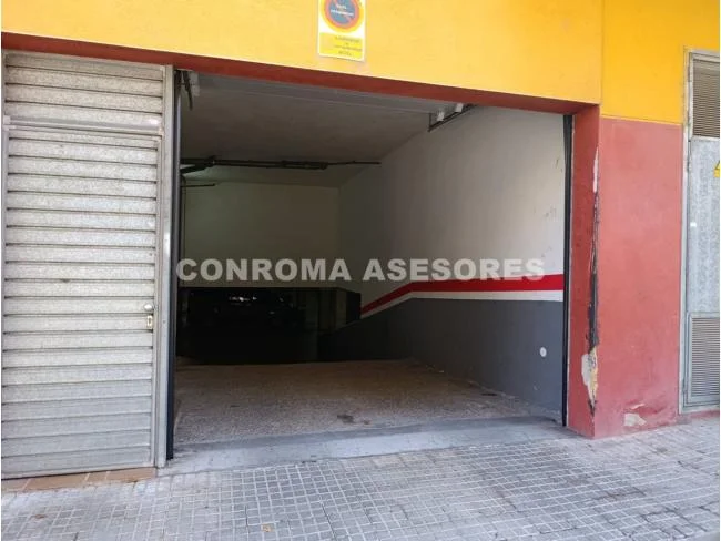Five parking spaces in Sant Hilari
