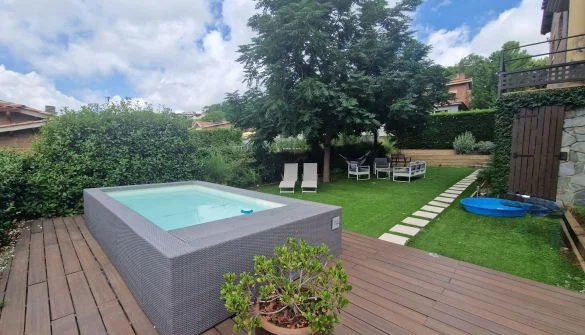 Three-level Dosrius house, 4 bedrooms