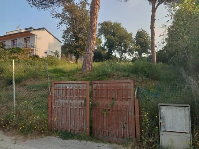 Parcela urbana edificable de 579 m² en Tordera