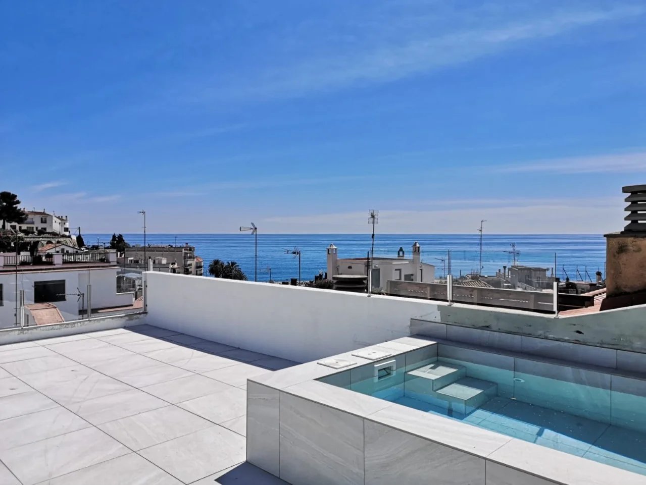 Dúplex nuevo con piscina privada