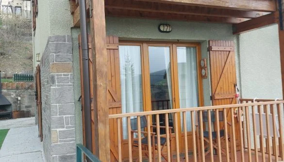 Casa adosada en la Cerdanya, 125 m²