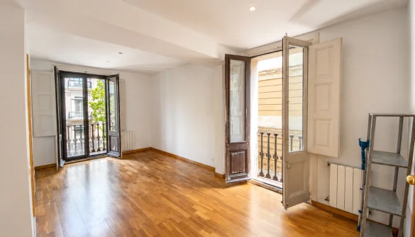 Piso céntrico en Barcelona con cuatro balcones