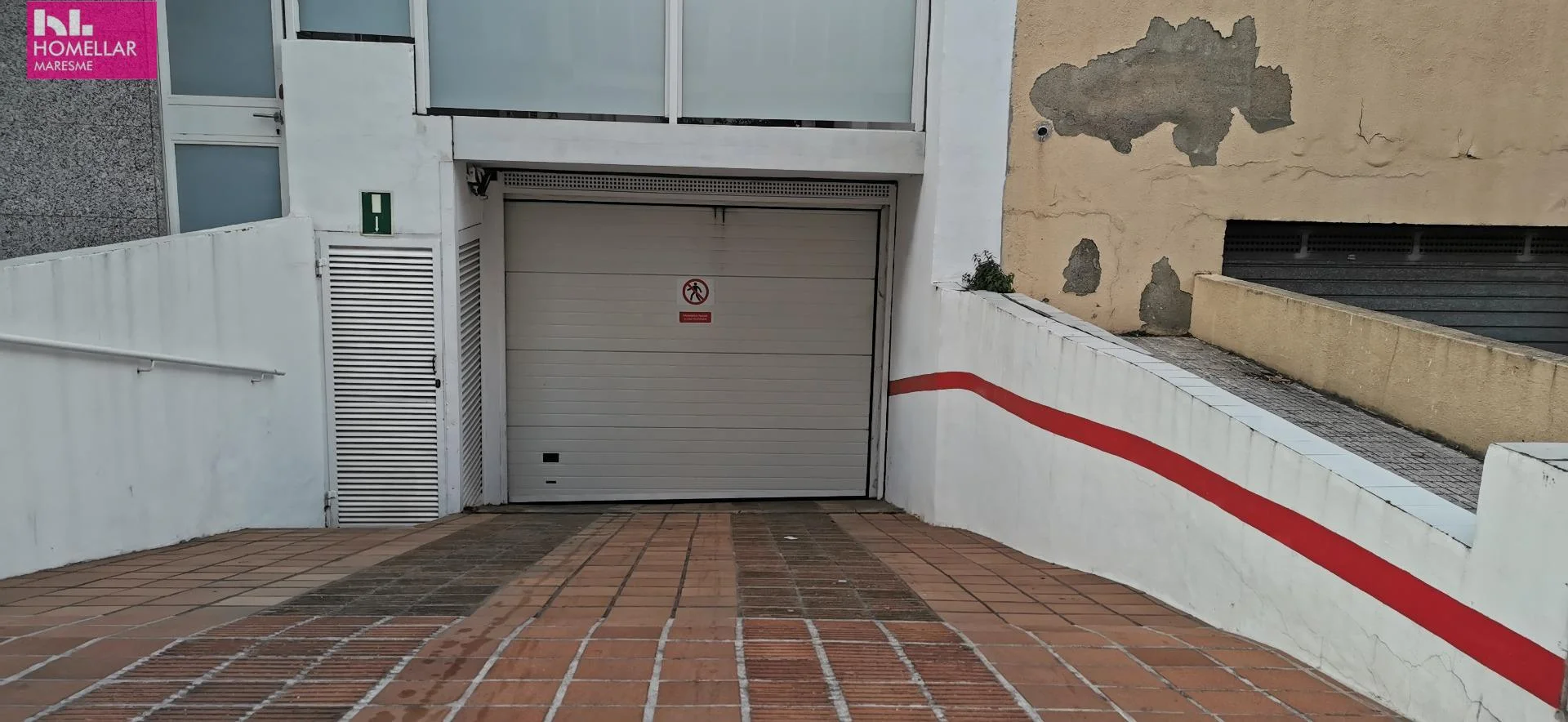 Second-hand property for sale