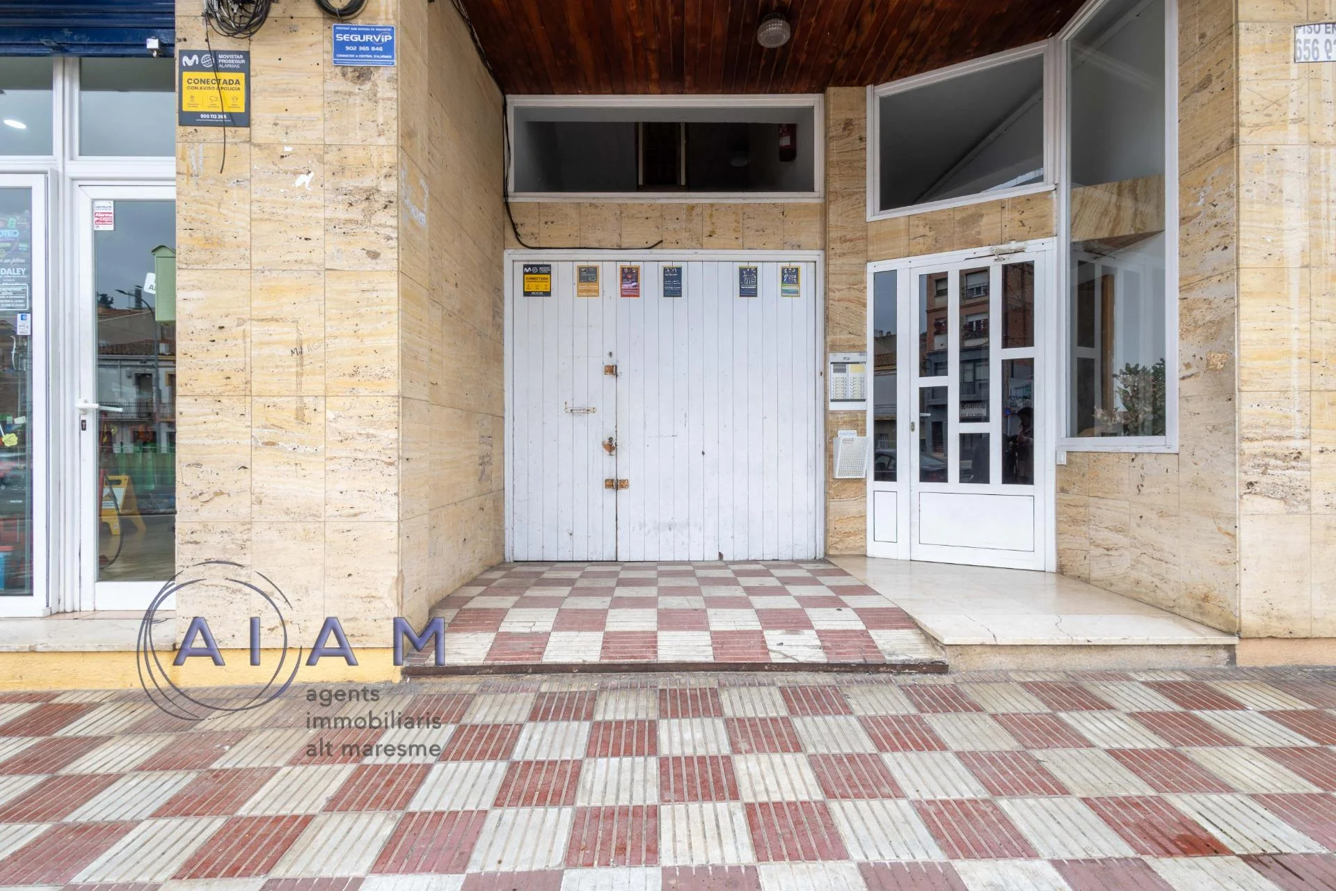 Anuncio en venta con referencia