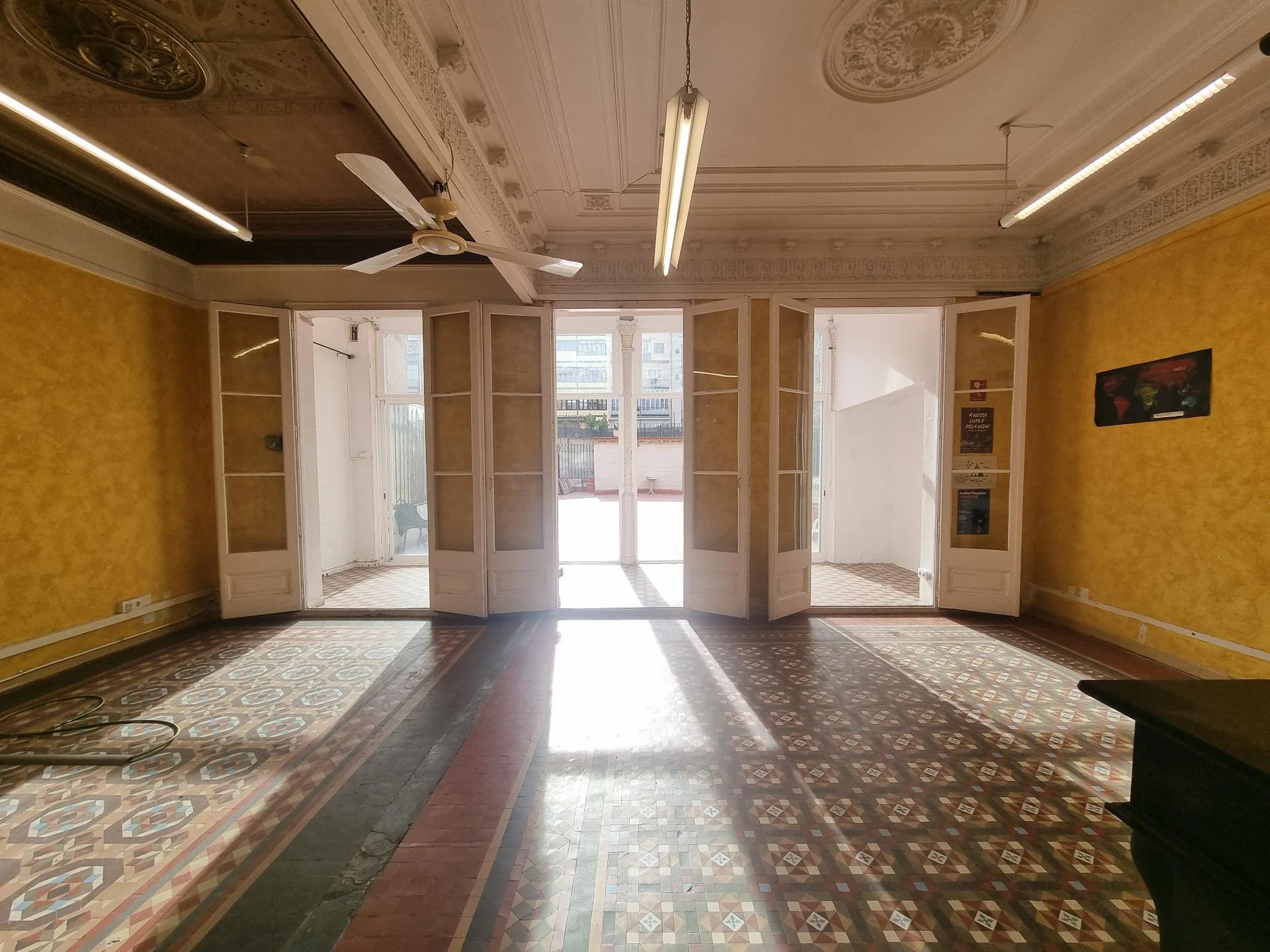 Gran piso en Eixample con terraza de 170 m²