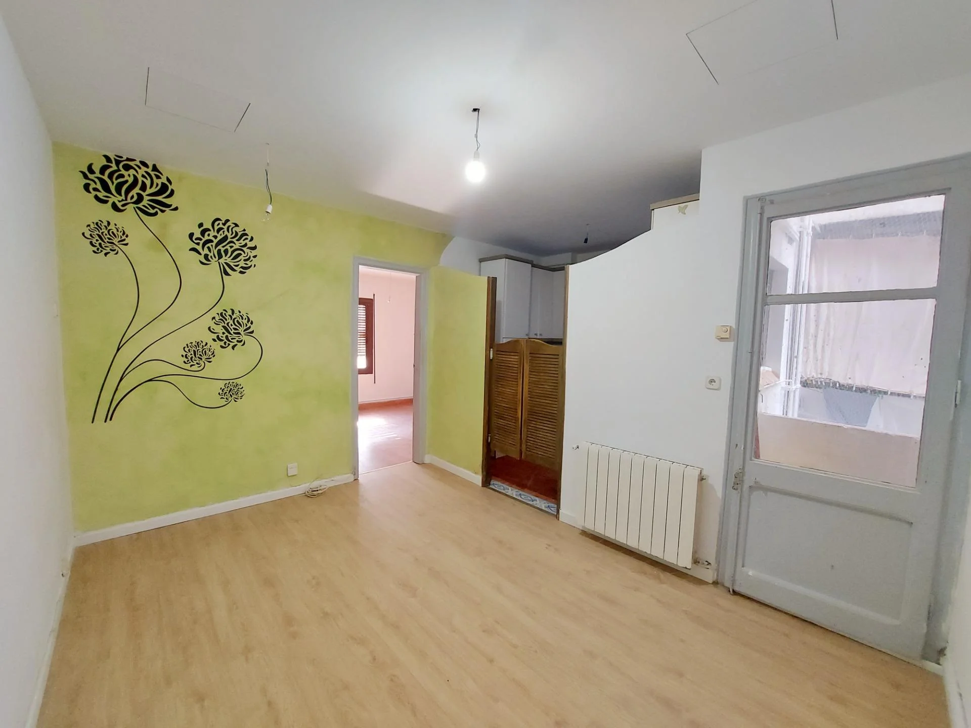 Piso de tres habitaciones para reformar