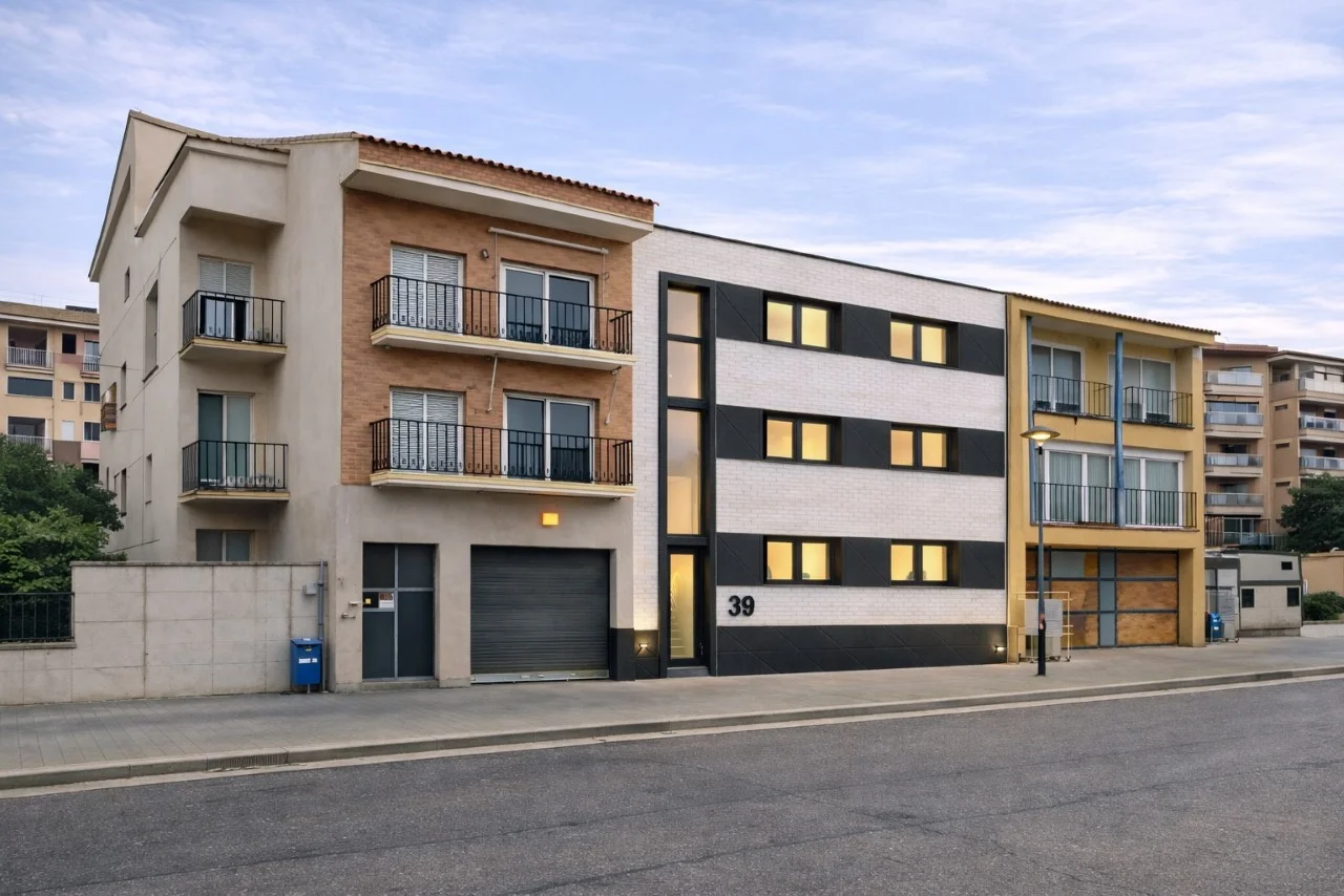 Dúplex sobre plano de 3 dormitorios en Pineda