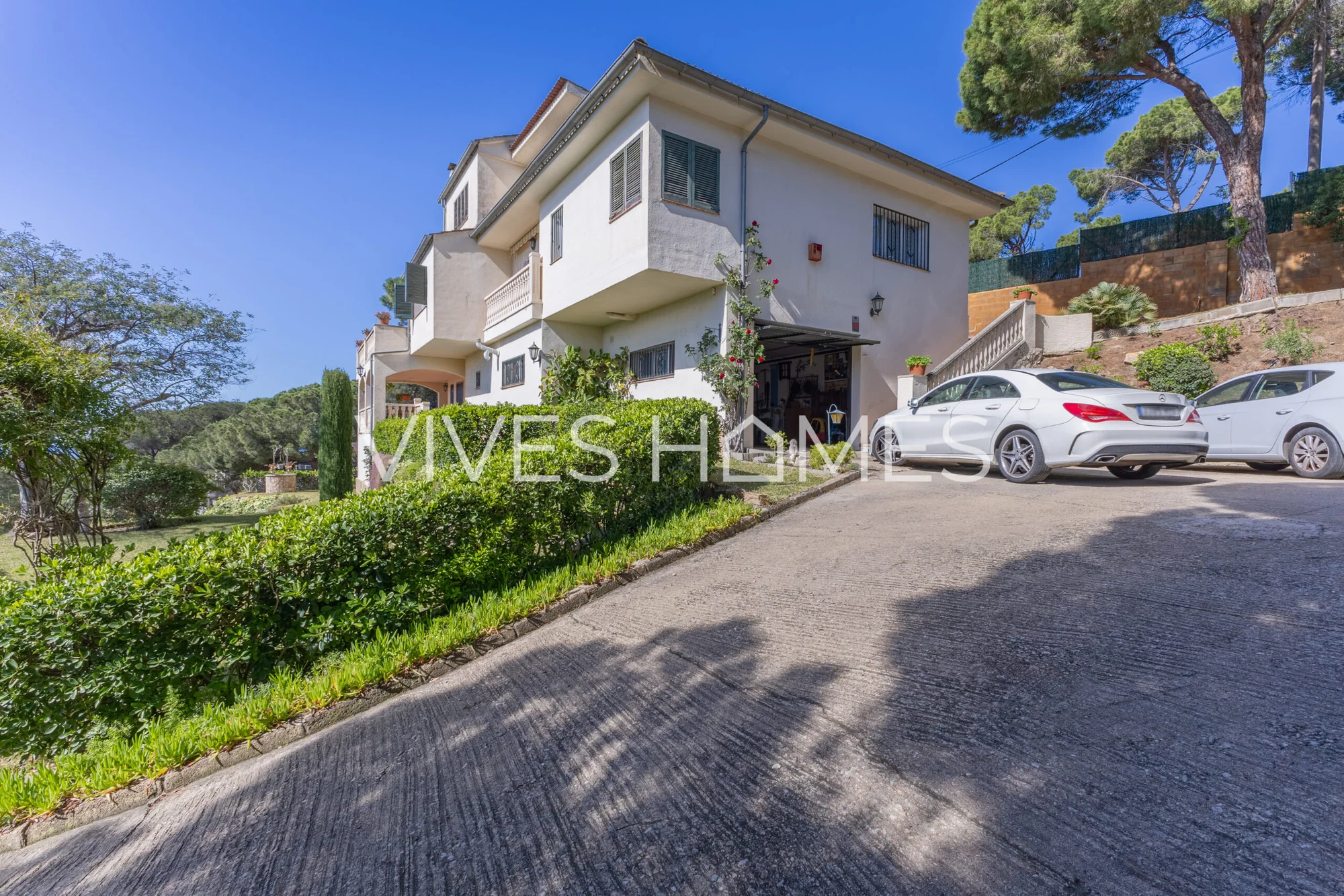 Chalet con vistas al mar y siete habitaciones