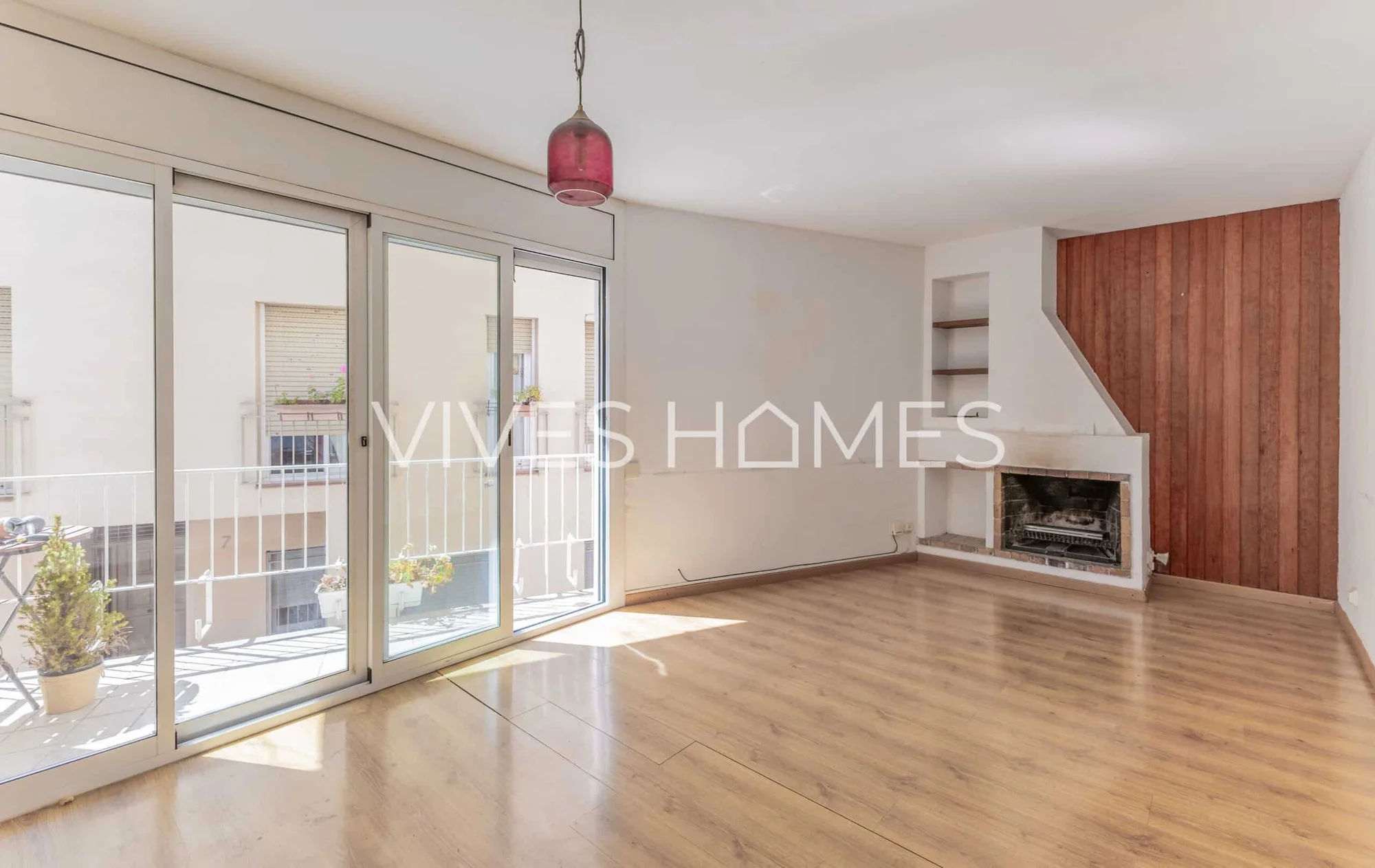 Three-bedroom flat near the coast
