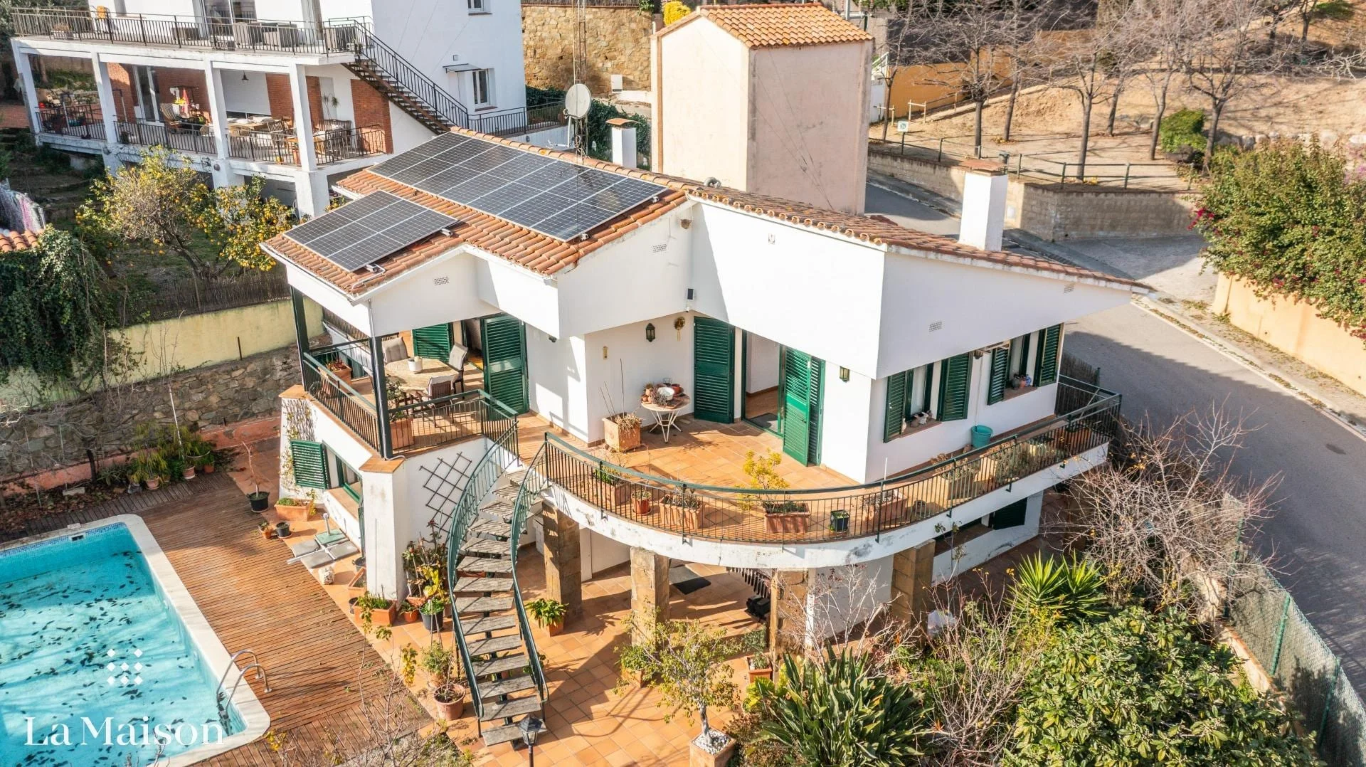Villa amplia con piscina privada