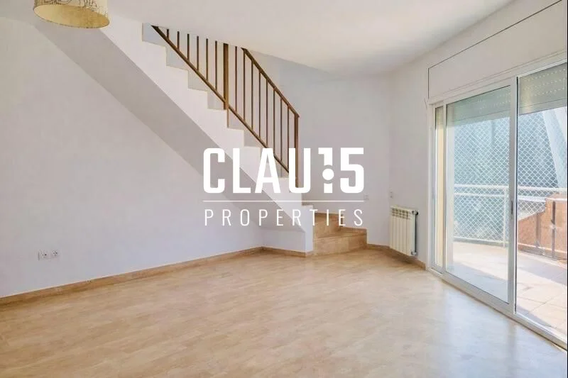 Canet duplex with terraces and parking