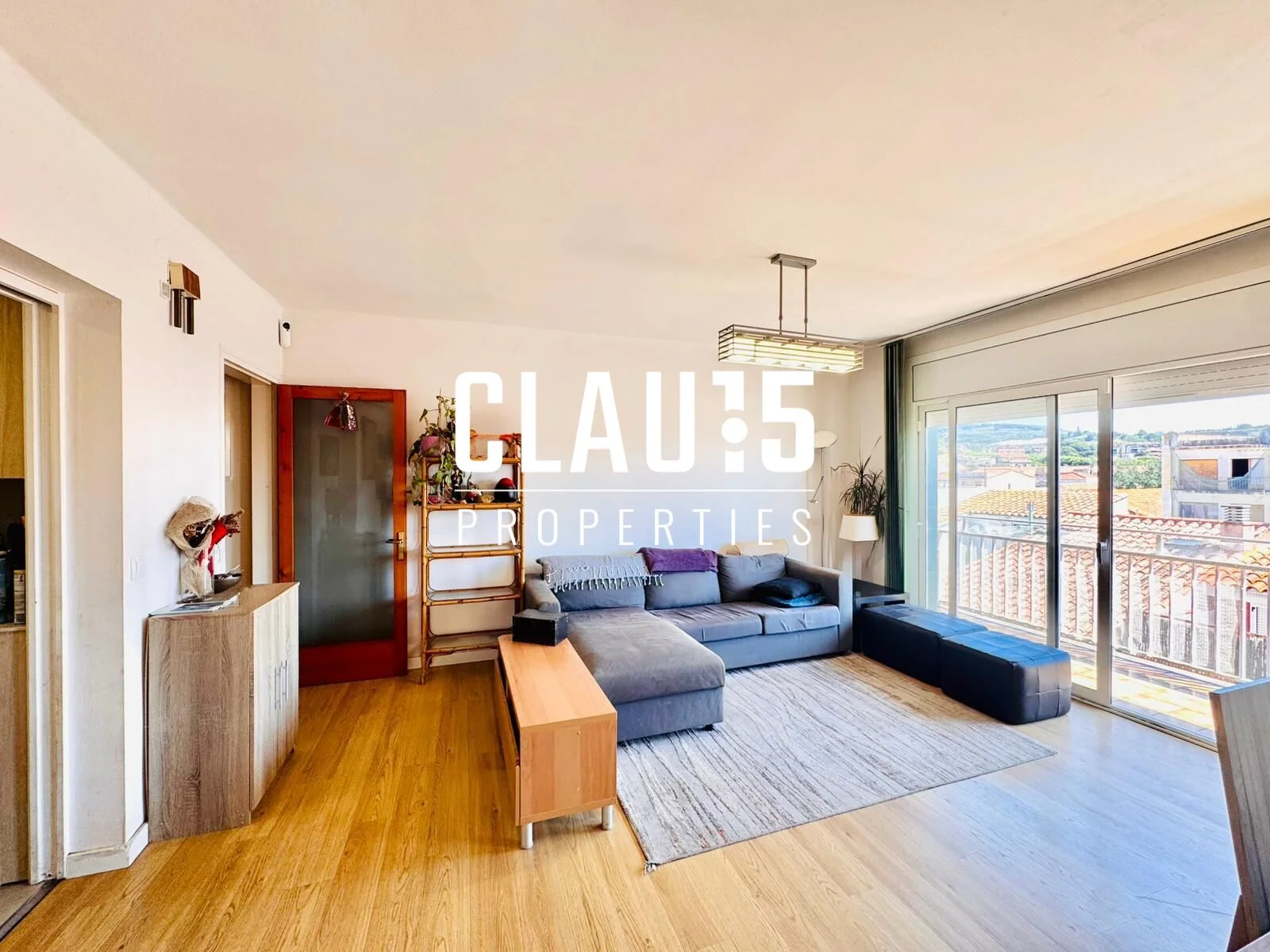 Refurbished Canet flat with sea views
