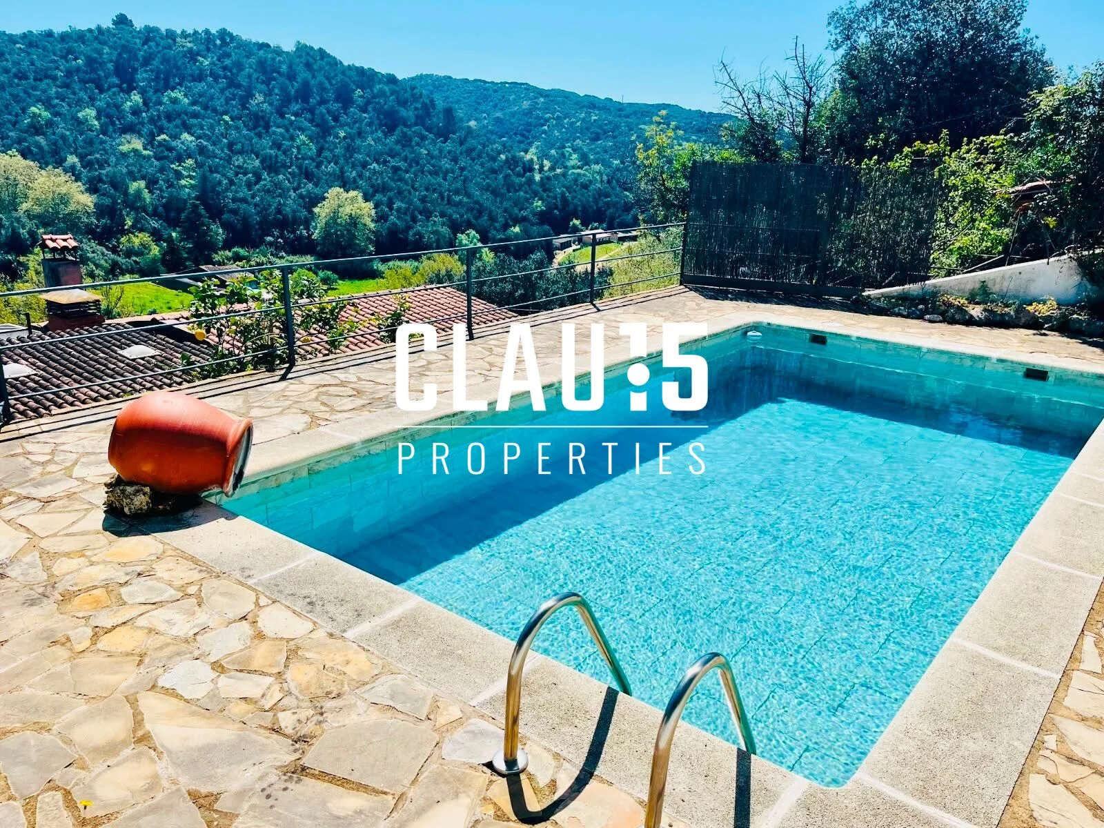 Casa amplia con huerto privado