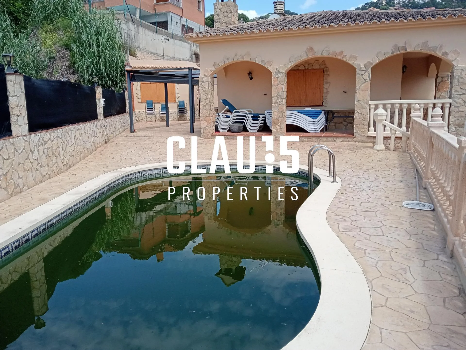 Corner house near beach, 3 bedrooms