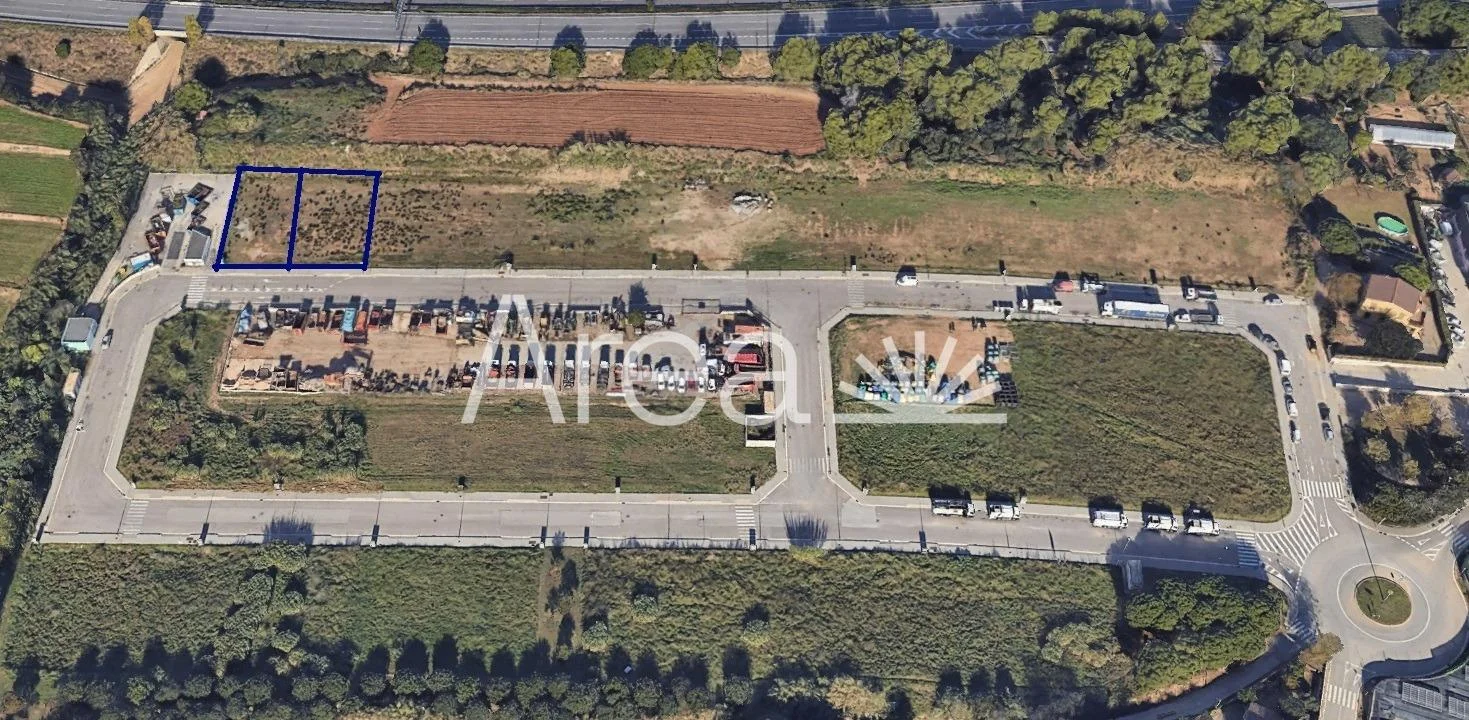 Parcela industrial de 683 m² en Llavaneres