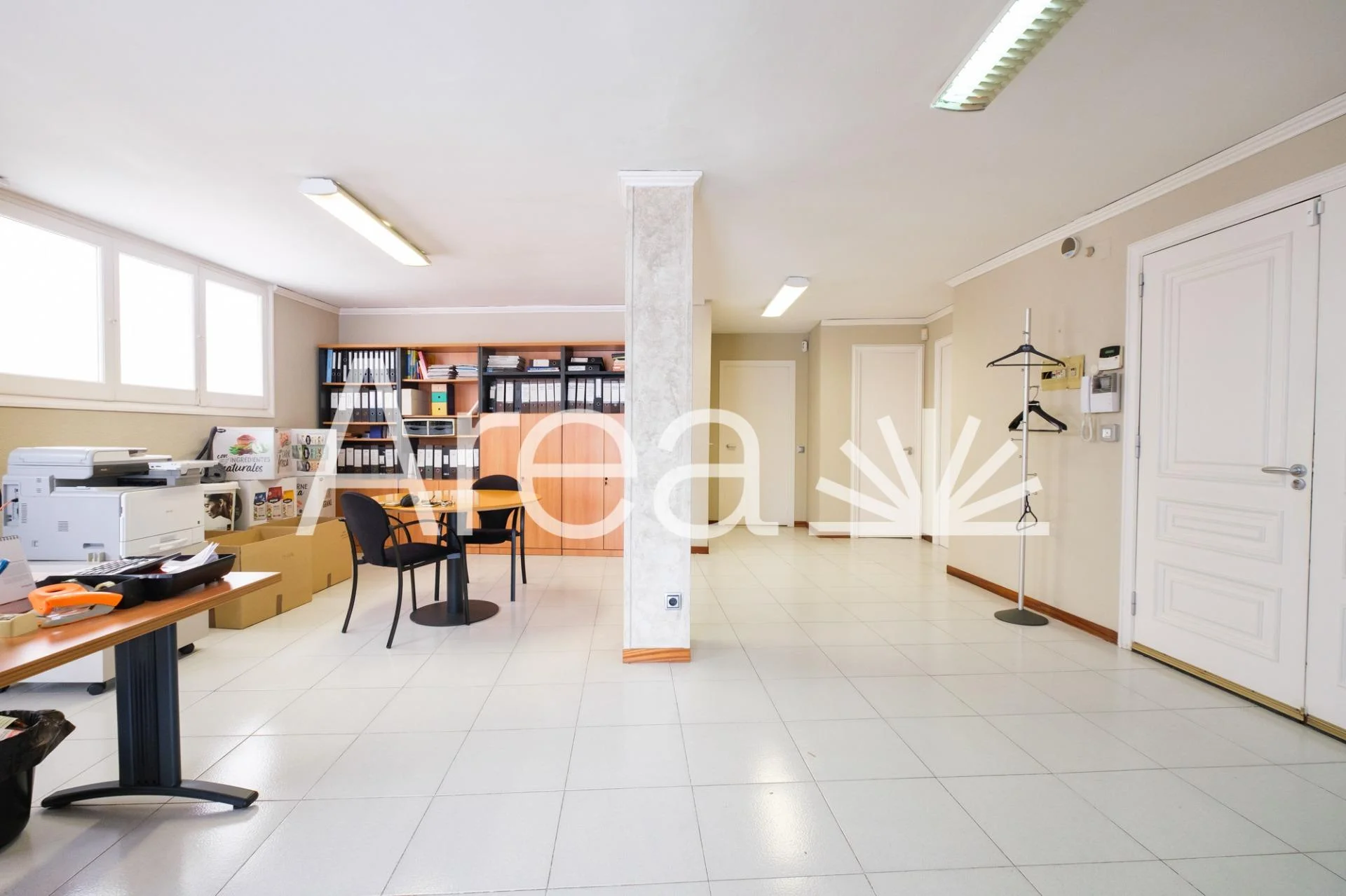 Oficina céntrica con vistas al mar, 151 m²
