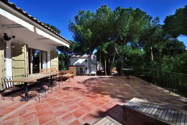 Casa reformada en Costa Brava, 8 dormitorios