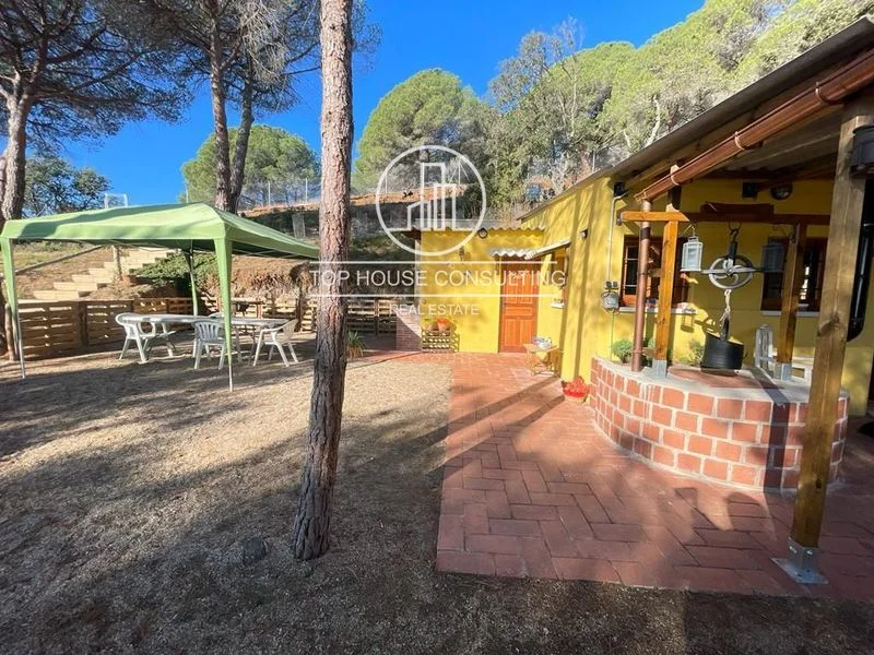 Rustic plot in Canet de Mar