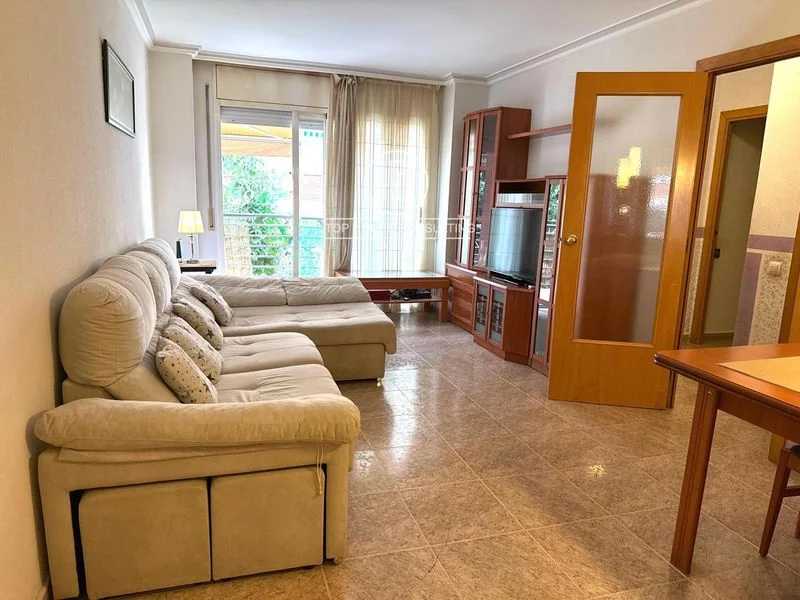 Three-bedroom flat in Arenys high zone