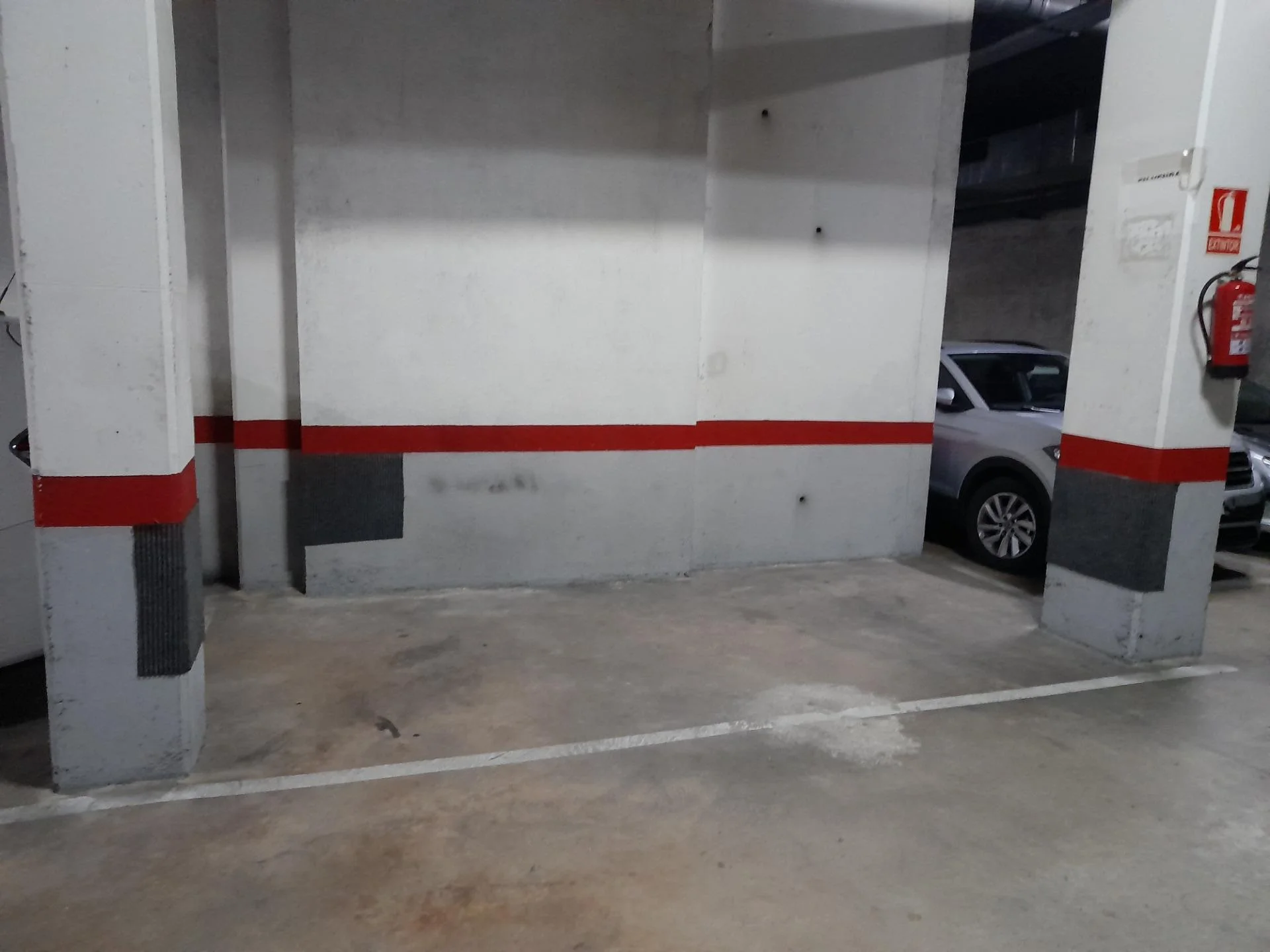 9 m² Small-Car Parking in Mataró
